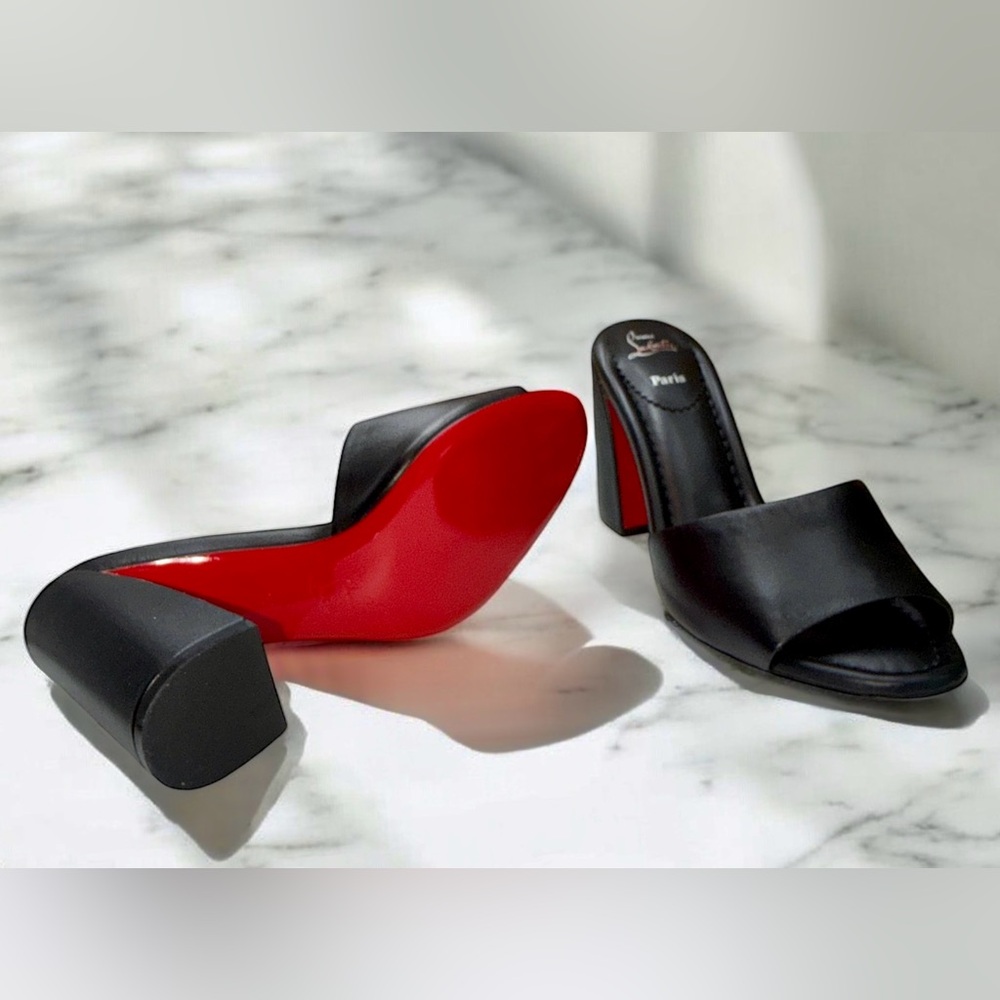 Christian Louboutin Jane Mule
85mm Mules - Lamb nappa leather - Black - Picture 4 of 5